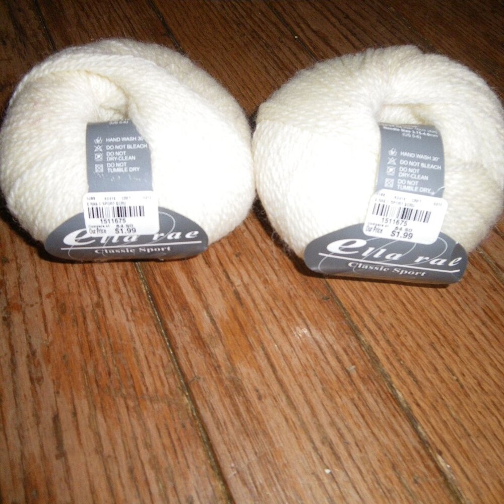 2 Balls Ella Rae Classic Sport 100% Wool Yarn - Color 03 (Cream) - 164 yds ea.